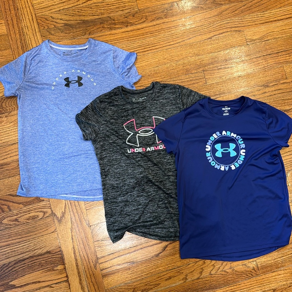 EUC - Bundle of 3 youth, XL under Armour T-shirts